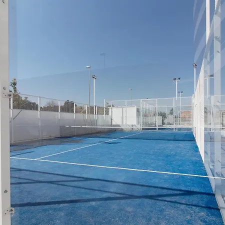 Global Properties, 5 Personas Con Terraza Y Vistas A La Piscina アパート