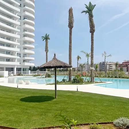 Global Properties, 5 Personas Con Terraza Y Vistas A La Piscina