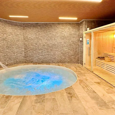 アパート Global Properties, 5 Personas Con Terraza Y Vistas A La Piscina カネット・デ・ベレンゲル